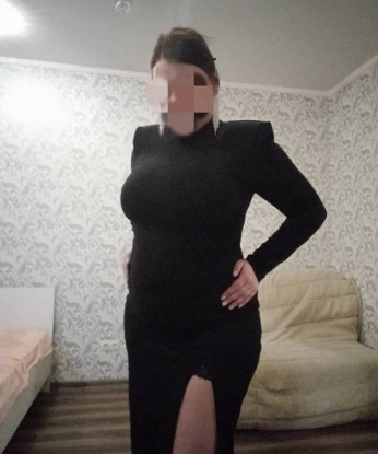 Я опытная и знаю, как угодить всему твоему телу и разуму. Мои услуги - это настоящее наслаждение, которое ты так давно искал. У меня есть фото, чтобы ты мог убедиться в моей красоте. Я живу в Москве, Москва - это мой город, где я могу воплотить все твои самые сокровенные фантазии. Мои клиенты всегда остаются довольными и хотят вернуться ко мне снова и снова. Жду тебя, чтобы погрузиться в мир настоящего наслаждения. 😘 Лена